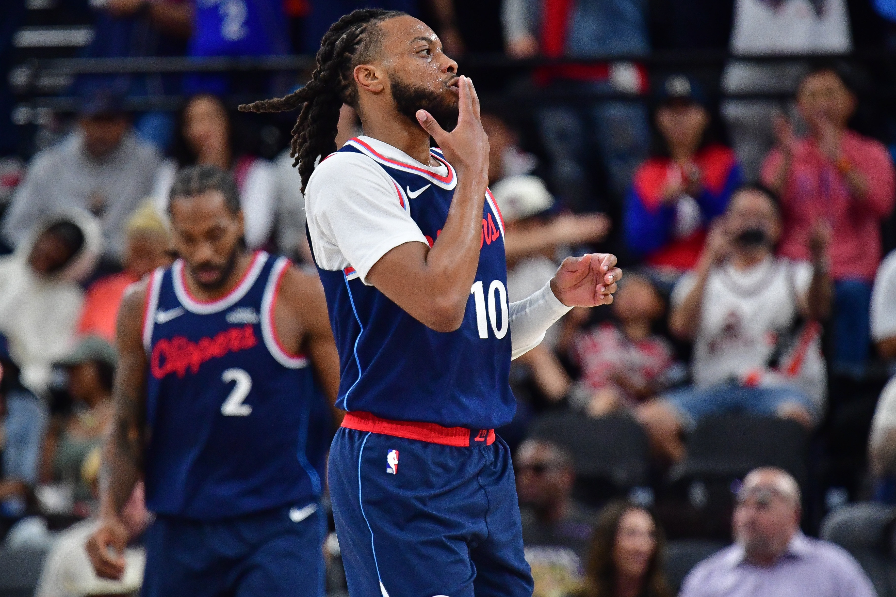 开云体育app-NBA彩经：步行者拼快船 骑士难胜热火 火箭轻取灰熊 湖人大胜篮网